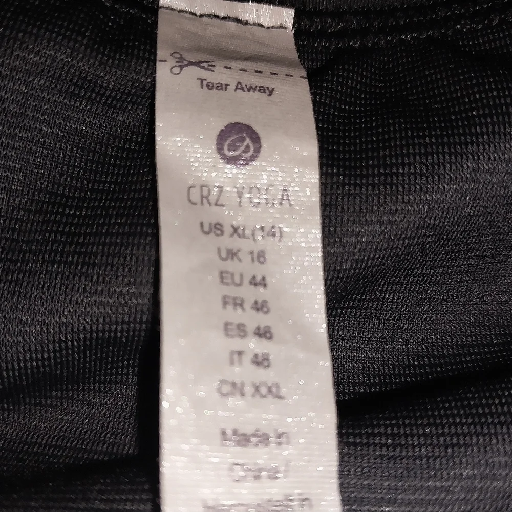 CRZ YOGA Women's Black Athletic Shorts - Picture 8 of 8